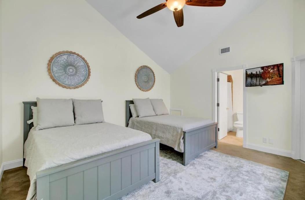 513 Seascape By Avantstay Oceanfront Home W Amazing Views Community Pool Access Isle of Palms Exterior photo